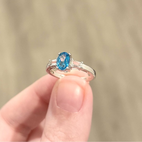 10K Swiss Blue Topaz oval baguette dainty solid white gold vintage style ring - Picture 7 of 13